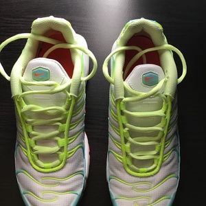 Nike.....